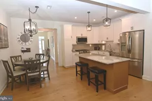 924 Holden Ct, Warminster, PA 18974 - Photo 9