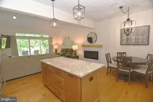 924 Holden Ct, Warminster, PA 18974 - Photo 9