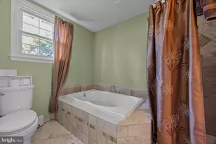 28 Edgewood Rd, Yardley, PA 19067 - Photo 23