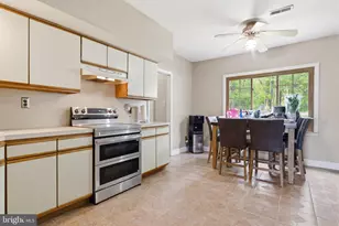 595 Buck Dr, Fairless Hills, PA 19030 - Photo 15