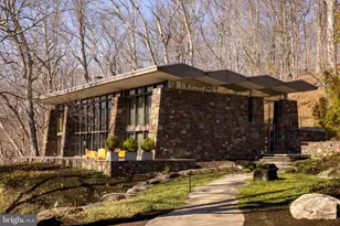 372 Brownsburg Rd, Newtown, PA 18940 - Photo 1