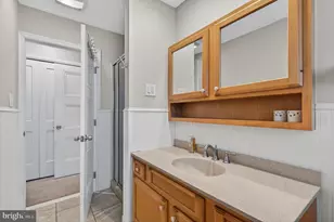 87 Flamehill Rd, Levittown, PA 19056 - Photo 37