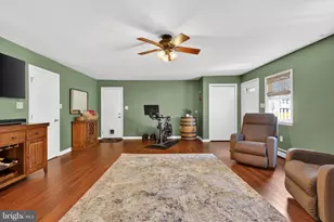 87 Flamehill Rd, Levittown, PA 19056 - Photo 27