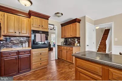 87 Flamehill Road, Levittown, PA 19056 - Photo 17