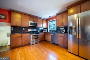 3221 Claridge Rd, Bensalem, PA 19020 - Photo 9