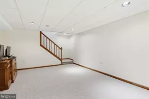 118 Lesha Dr, Morrisville, PA 19067 - Photo 27