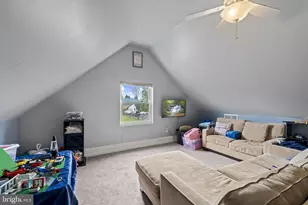 48 Fruitree Rd, Levittown, PA 19056 - Photo 35