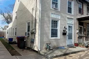 574 Bath St, Bristol, PA 19007 - Photo 21