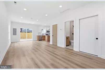 31 Swan Lane, Levittown, PA 19055 - Photo 9