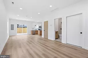 31 Swan Ln, Levittown, PA 19055 - Photo 9