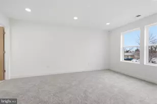 31 Swan Ln, Levittown, PA 19055 - Photo 25