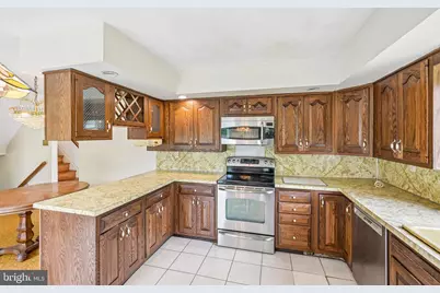 77 Wren Drive, Holland, PA 18966 - Photo 11