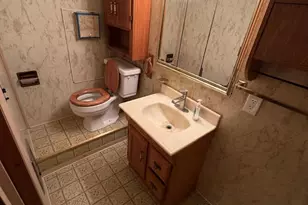 702 Newport Rd, Bristol, PA 19007 - Photo 17