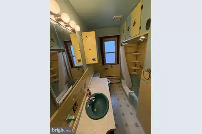 702 Newport Road, Bristol, PA 19007 - Photo 31