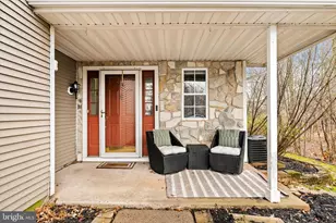 31 Cypress Pl, Newtown, PA 18940 - Photo 3