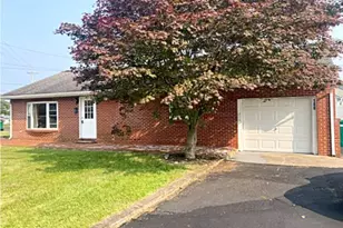 180 Andover Rd, Fairless Hills, PA 19030 - Photo 1