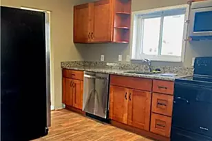 180 Andover Rd, Fairless Hills, PA 19030 - Photo 9