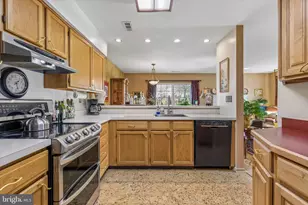 107 Carousel Cir, Doylestown, PA 18901 - Photo 11