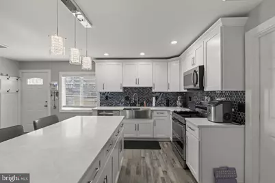 6 Black Walnut Road, Levittown, PA 19057 - Photo 9