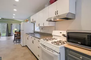 224 Beech St, Langhorne, PA 19047 - Photo 7