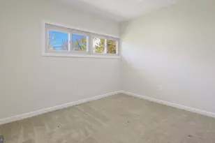 36 Mockorange Ln, Levittown, PA 19054 - Photo 17