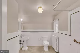 24 Golfview Rd, Doylestown, PA 18901 - Photo 25