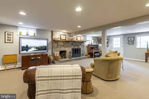 92 Oak Dr, Doylestown, PA 18901 - Photo 35