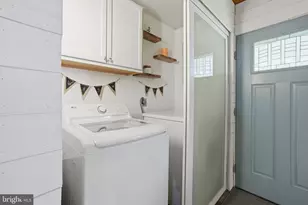 396 Pinewood Dr, Levittown, PA 19054 - Photo 19