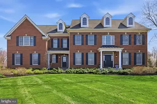 9 Hillview Dr, Newtown, PA 18940 - Photo 1