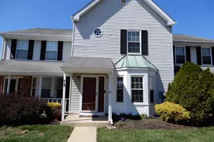 72 Greenridge Cir, Newtown, PA 18940 - Photo 3