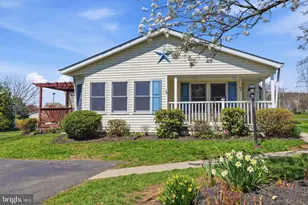 7 Juniper Cir, New Hope, PA 18938 - Photo 1