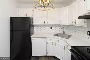 403 S Main St, Doylestown, PA 18901 - Photo 11