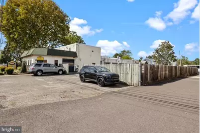 2271 E Farragut Avenue, Bristol, PA 19007 - Photo 25