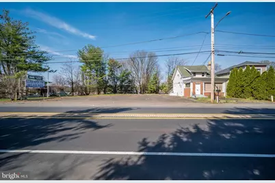 2648 Old Lincoln Highway, Feasterville-Trevose, PA 19053 - Photo 5