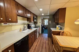 35 Golf Club Dr, Langhorne, PA 19047 - Photo 7