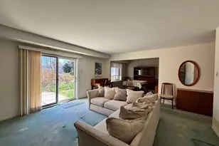 35 Golf Club Dr, Langhorne, PA 19047 - Photo 3