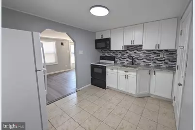 3818 Hollywood Avenue, Feasterville-Trevose, PA 19053 - Photo 3