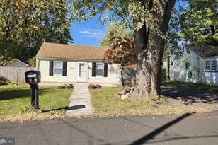 3818 Hollywood Ave, Feasterville-Trevose, PA 19053 - Photo 1