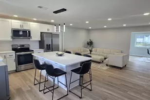 35 Beechtree Rd, Levittown, PA 19057 - Photo 5