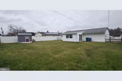 35 Beechtree Road, Levittown, PA 19057 - Photo 15