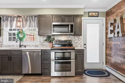 143 Terrace Road, Levittown, PA 19056 - Photo 9