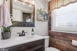 143 Terrace Rd, Levittown, PA 19056 - Photo 23