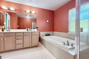 201 W Hamilton St, Chalfont, PA 18914 - Photo 19