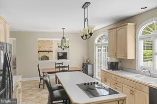 96 Autumn Dr, Newtown, PA 18940 - Photo 15