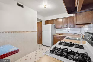 79-81 Sandybrook Dr, Langhorne, PA 19047 - Photo 23