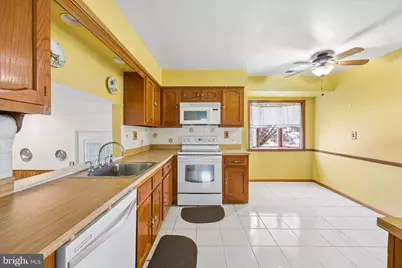 3307 Sweetbriar Place, Bensalem, PA 19020 - Photo 5