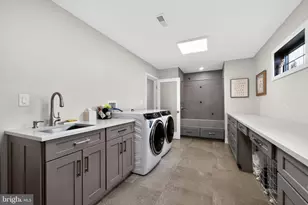 694 Countess Dr, Yardley, PA 19067 - Photo 25