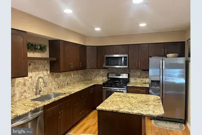 304 Julian Drive E, Warwick, PA 18974 - Photo 5