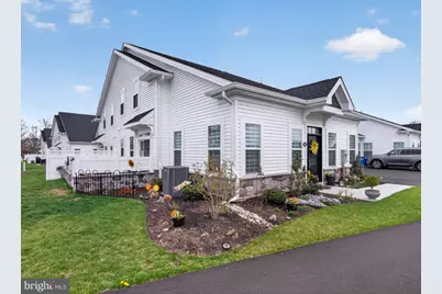 83 Cedar Circle, Levittown, PA 19055 - Photo 3
