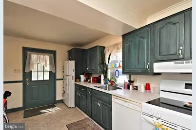 385 E Magnolia Drive, Morrisville, PA 19067 - Photo 15